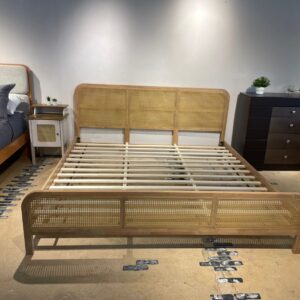CAMA QUEEN EN MADERA NATURAL